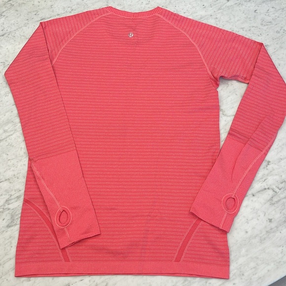 Lululemon long sleeve swiftly tech tee! - Picture 5 of 6